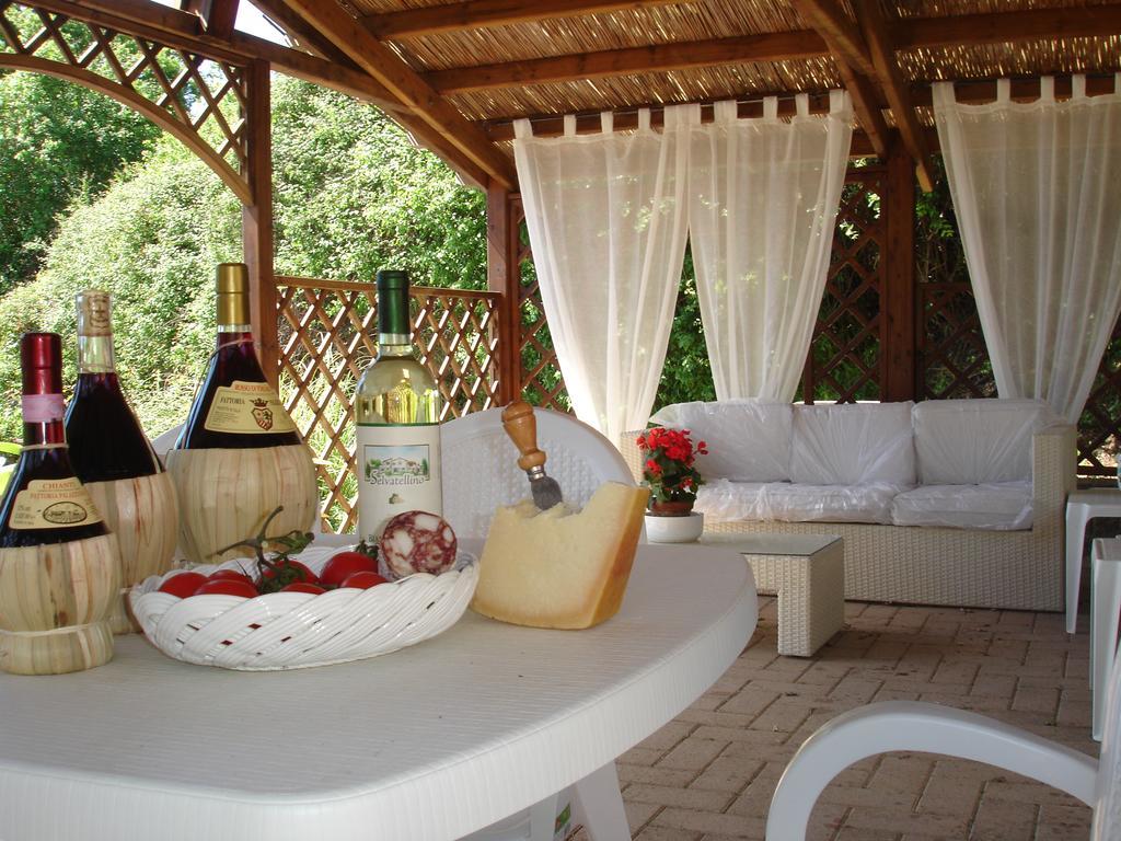 Giulia Superior Apartment Shared Pool Wi-Fi Casole dʼElsa Zewnętrze zdjęcie